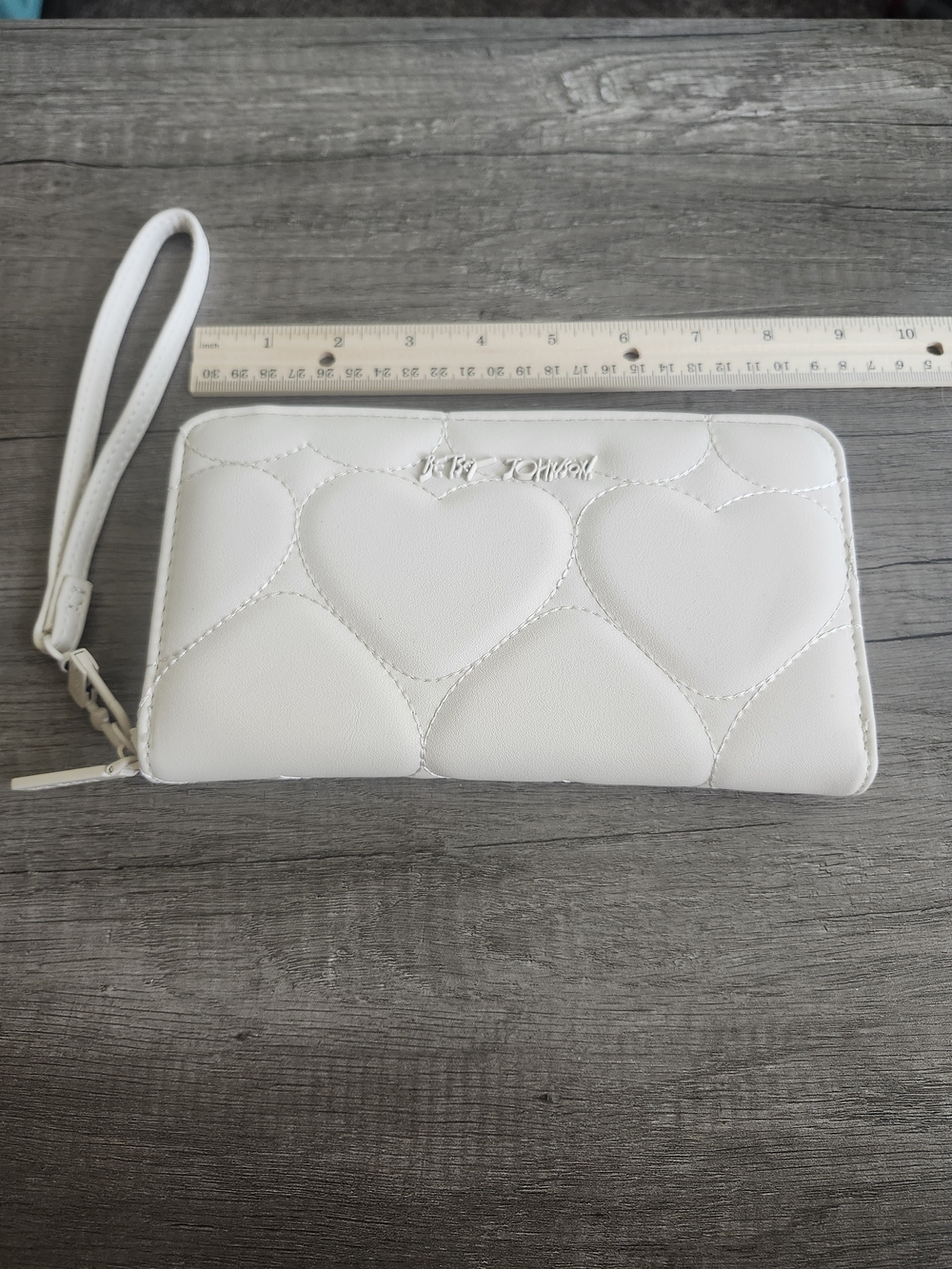 Betsey Johnson White Quilted Heart Wristlet Clutch with Removable Strap